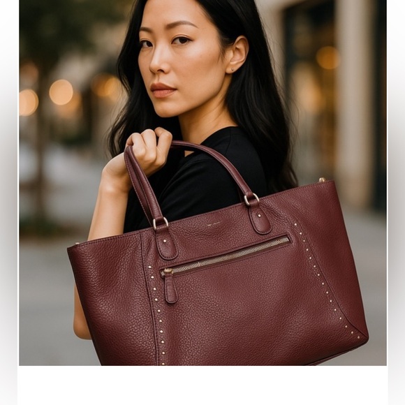 henri bendel Handbags - HENRI BENDEL Burgundy Leather Bag